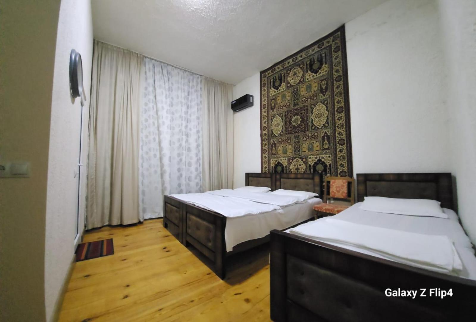 Iveri House Kutaisi Luaran gambar